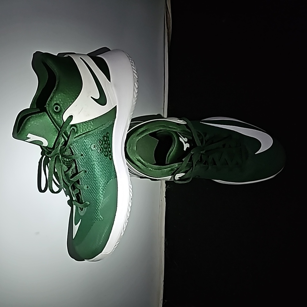 Men's Nike basketball shoes